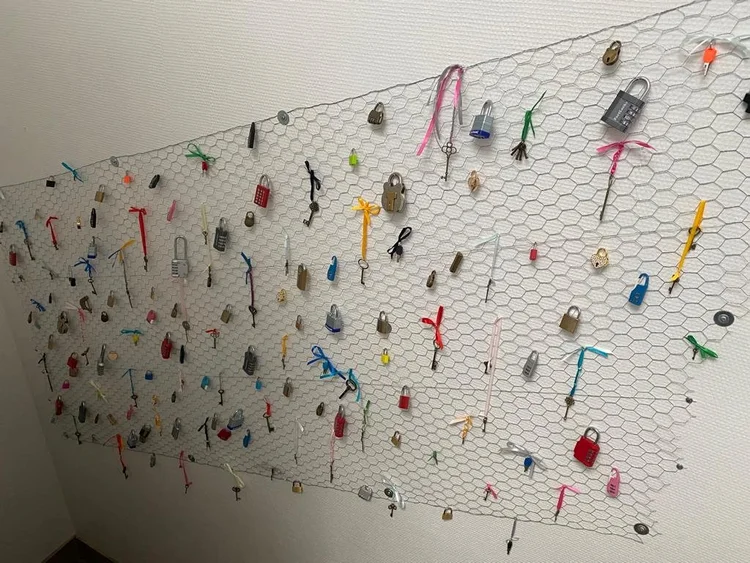 Mur de cadenas à ouvrir