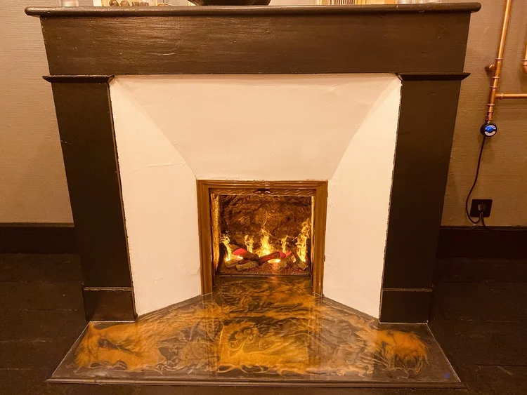 Cheminée de la chambre secrète